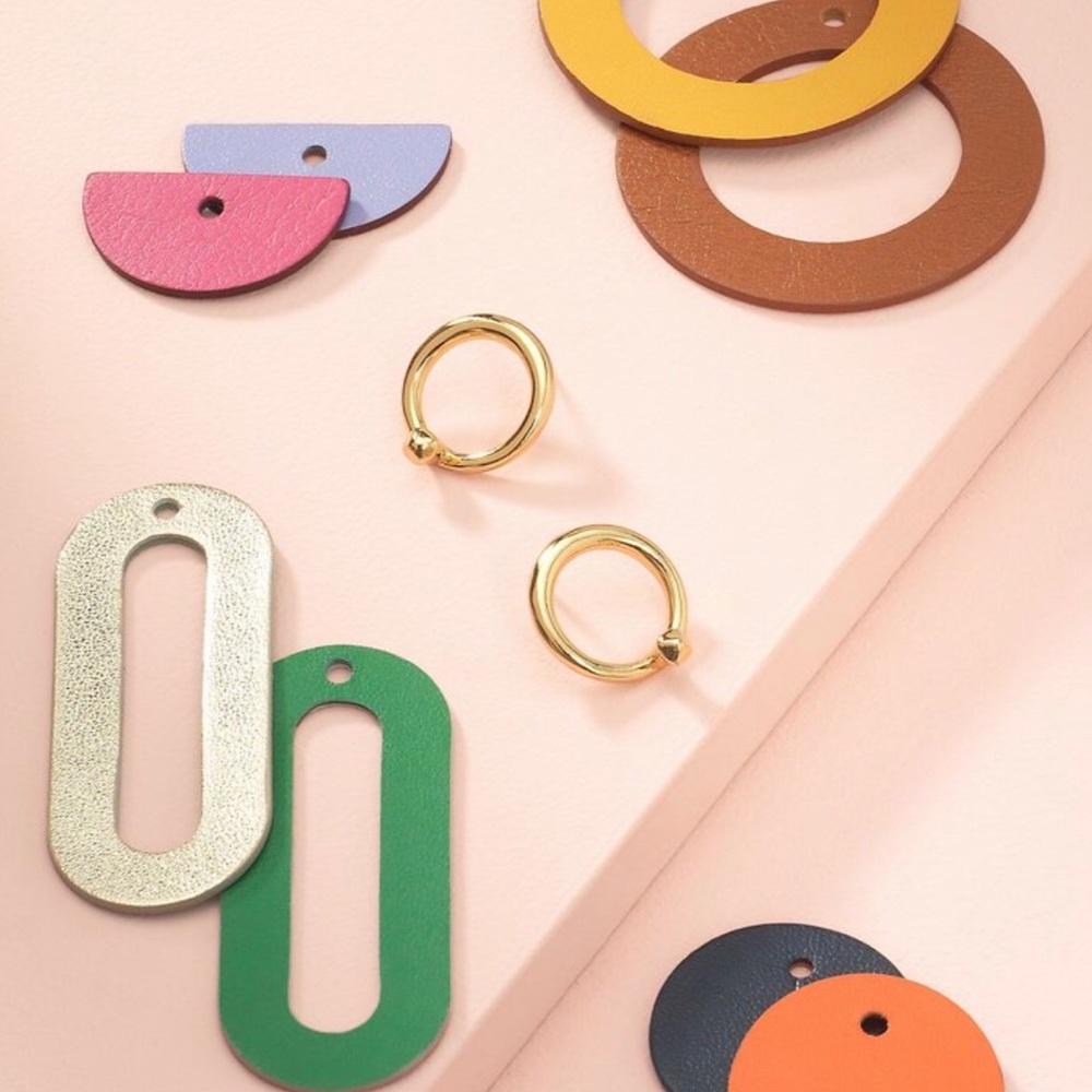 Color Pop versatile earring set